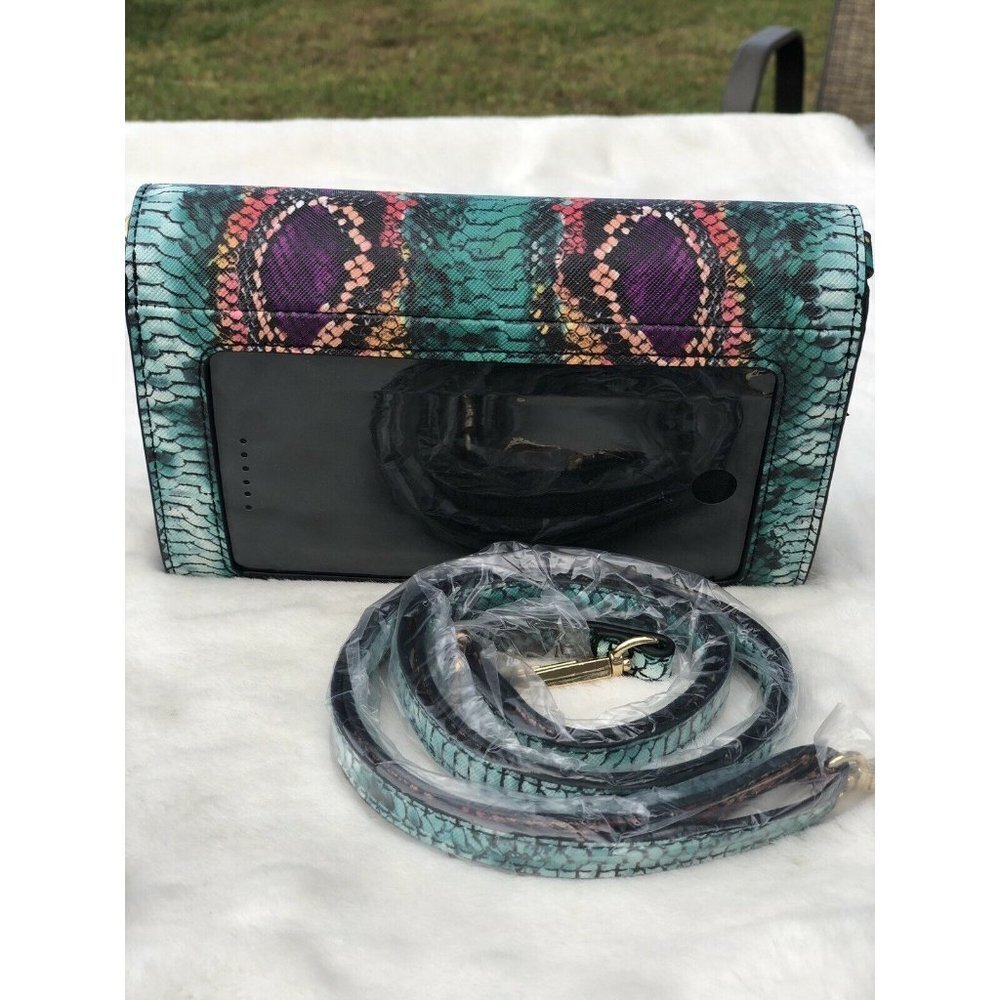 Save The Girls Phone Crossbody w/ Touchscreen Access Multicolor - Picture 2 of 4